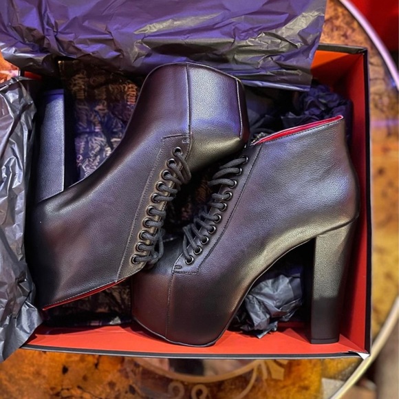 Kat Von D Troopers - Picture 11 of 11